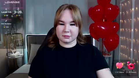 Snapshot of emmy_moonlight chatting on 02-13-25, 09:41 Emmy online show from 02-13-25, 09:41