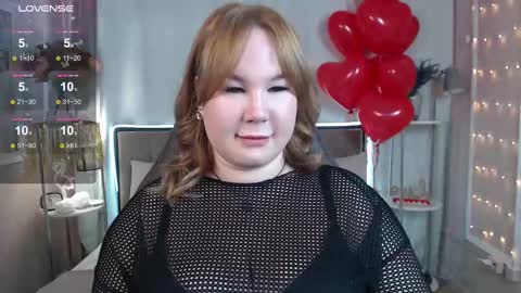 Snapshot of emmy_moonlight chatting on 02-17-25, 07:04 Emmy online show from 02-17-25, 07:04