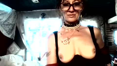 Snapshot of emmybaby5250 chatting on 04-30-26, 10:03 emmybaby5250 online show from 04-30-26, 10:03