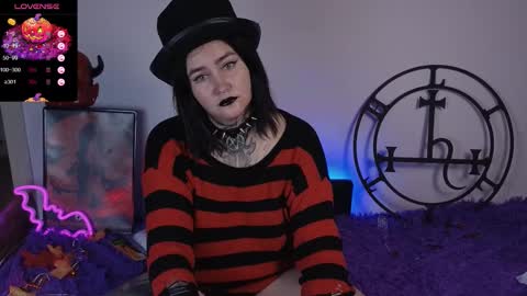 Emmy Bright     50  online show from 10-26-25, 02:06