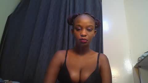 empress_emma online show from 04-11-26, 08:29