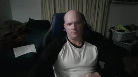 Matt online show from 10-05-25, 03:38