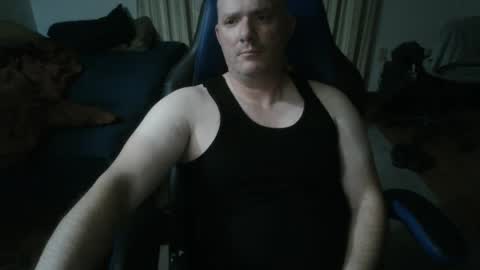 Snapshot of emsguy1 chatting on 05-16-26, 06:21 Matt online show from 05-16-26, 06:21
