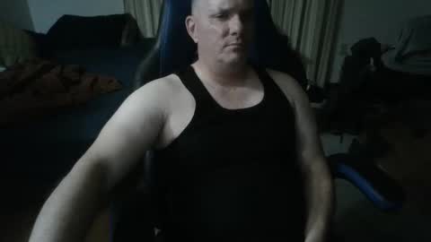 Snapshot of emsguy1 chatting on 05-18-26, 04:51 Matt online show from 05-18-26, 04:51