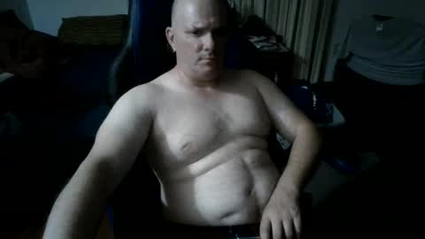 Snapshot of emsguy1 chatting on 06-11-26, 06:11 Matt online show from 06-11-26, 06:11