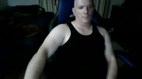 Snapshot of emsguy1 chatting on 07-12-26, 04:36 Matt online show from 07-12-26, 04:36