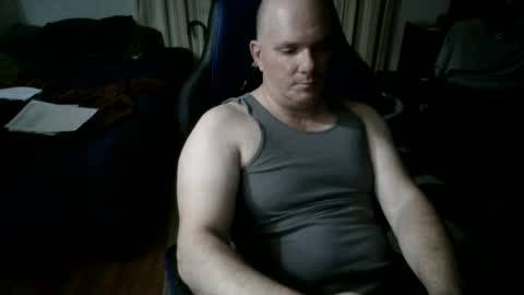 Snapshot of emsguy1 chatting on 07-20-26, 04:05 Matt online show from 07-20-26, 04:05