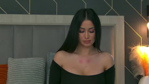  Emy  online show from 05-18-26, 05:57