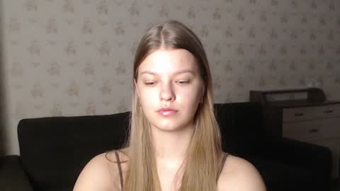 Snapshot of emysway chatting on 12-26-24, 09:47 EmySway online show from 12-26-24, 09:47