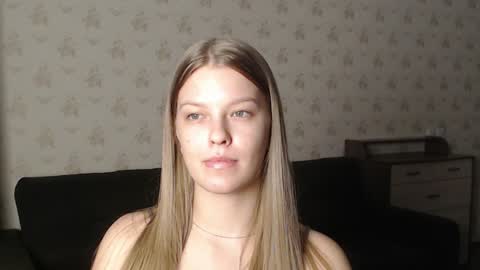 Snapshot of emysway chatting on 01-18-25, 07:15 EmySway online show from 01-18-25, 07:15