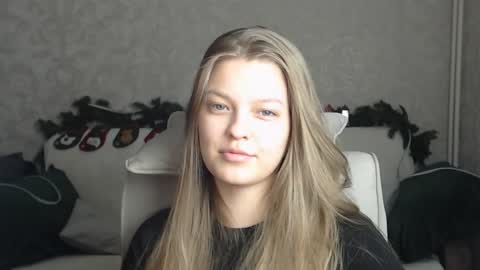 Snapshot of emysway chatting on 01-28-25, 05:03 EmySway online show from 01-28-25, 05:03