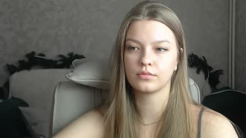 Snapshot of emysway chatting on 01-31-25, 04:36 EmySway online show from 01-31-25, 04:36