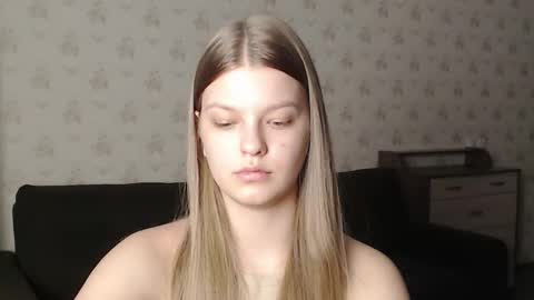 Snapshot of emysway chatting on 02-10-25, 10:31 EmySway online show from 02-10-25, 10:31