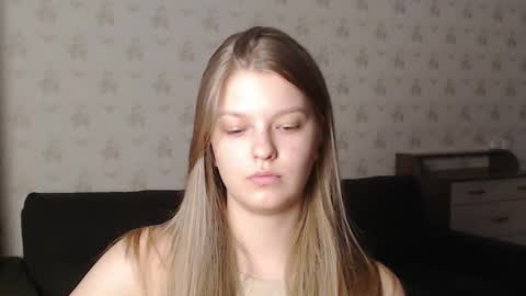 Snapshot of emysway chatting on 02-11-25, 12:37 EmySway online show from 02-11-25, 12:37