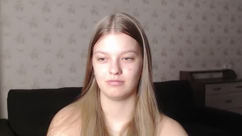 Snapshot of emysway chatting on 02-12-25, 08:27 EmySway online show from 02-12-25, 08:27