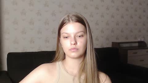 Snapshot of emysway chatting on 02-12-25, 12:44 EmySway online show from 02-12-25, 12:44