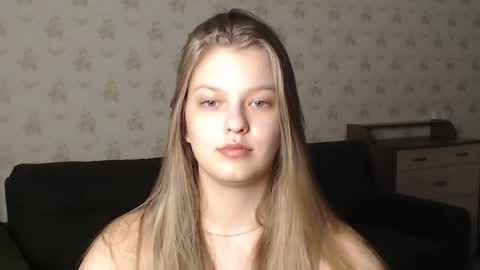 Snapshot of emysway chatting on 03-08-25, 09:50 EmySway online show from 03-08-25, 09:50