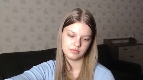 Snapshot of emysway chatting on 03-11-25, 05:13 EmySway online show from 03-11-25, 05:13