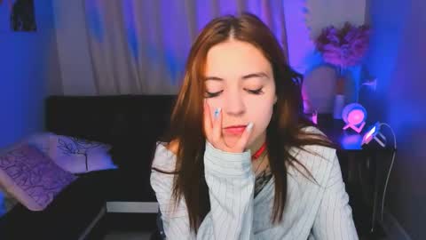 enchanted_bella online show from 11-12-25, 01:55