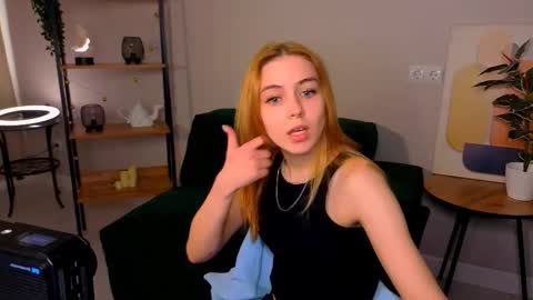 enchanted_bella online show from 03-15-26, 01:50