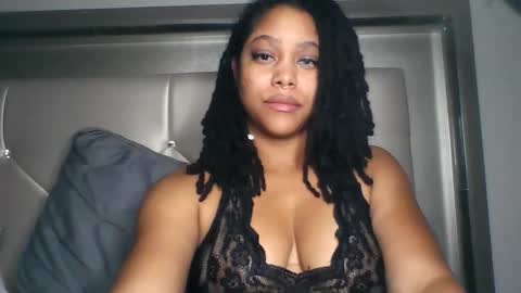 Queen Ayira online show from 10-26-25, 08:31