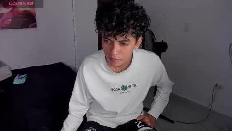 Snapshot of energy_lover137 chatting on 02-16-26, 09:00 Salo online show from 02-16-26, 09:00