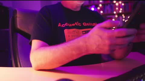 Snapshot of energybra chatting on 12-29-24, 01:24 uk online show from 12-29-24, 01:24