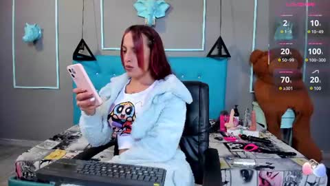 Snapshot of engel_devil chatting on 06-19-26, 01:04 Engel online show from 06-19-26, 01:04