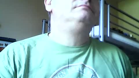 Snapshot of englishguysurrey chatting on 07-12-26, 06:59 englishguysurrey online show from 07-12-26, 06:59