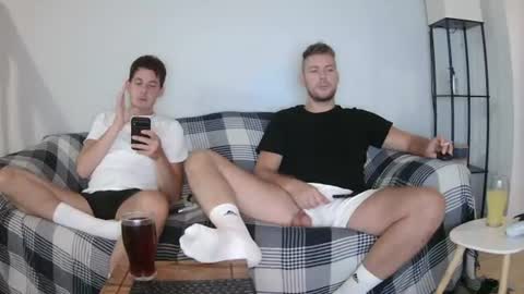 Englishladxxx online show from 06-28-26, 09:43