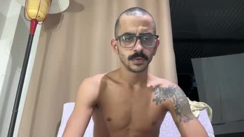 Snapshot of enjoythetrip chatting on 02-26-25, 09:37 Luke online show from 02-26-25, 09:37