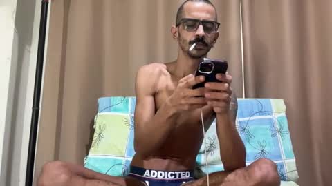 Snapshot of enjoythetrip chatting on 02-28-25, 09:36 Luke online show from 02-28-25, 09:36