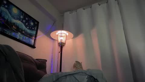 Snapshot of enjoythetrip chatting on 09-26-25, 07:12 Luke online show from 09-26-25, 07:12