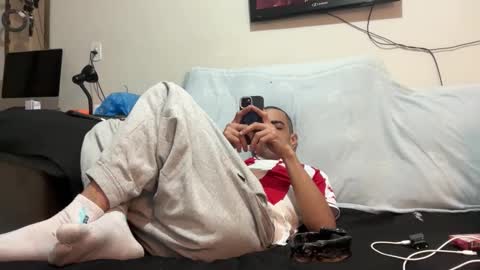 Snapshot of enjoythetrip chatting on 11-22-25, 04:22 Luke online show from 11-22-25, 04:22