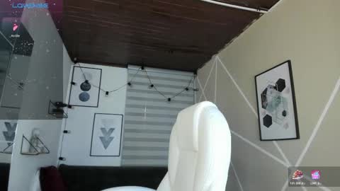 Enma clark online show from 02-15-26, 07:51