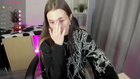 Snapshot of enn_allenn chatting on 12-26-24, 10:05 enn_allenn online show from 12-26-24, 10:05