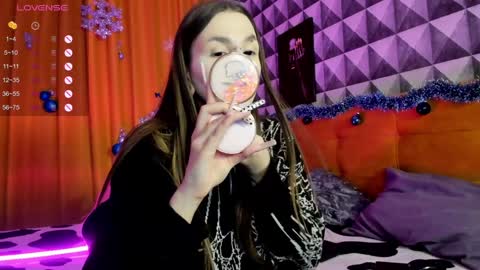 Snapshot of enn_allenn chatting on 12-28-24, 02:11 enn_allenn online show from 12-28-24, 02:11