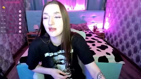 Snapshot of enn_allenn chatting on 12-29-24, 10:34 enn_allenn online show from 12-29-24, 10:34