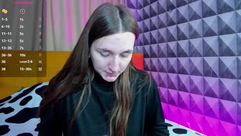Snapshot of enn_allenn chatting on 10-17-25, 02:26 enn_allenn online show from 10-17-25, 02:26