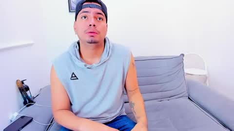 enrique online show from 02-13-25, 12:32