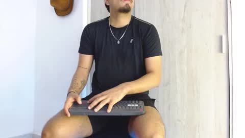 enrique online show from 03-02-26, 04:25