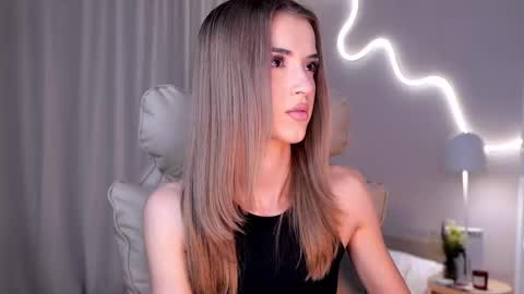 entya online show from 10-28-25, 06:39