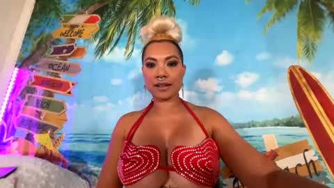 Mia visit  online show from 09-16-25, 02:34
