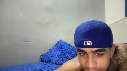 Snapshot of enyel_100 chatting on 06-18-26, 09:14 enyel_100 online show from 06-18-26, 09:14