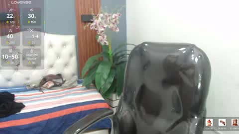 Snapshot of enyelin chatting on 06-12-26, 07:35 Enyenlina online show from 06-12-26, 07:35