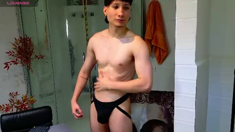 Snapshot of enzo_steel chatting on 06-18-26, 09:19 enzo_steel online show from 06-18-26, 09:19