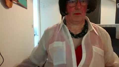 ErBee62 online show from 04-20-26, 01:36