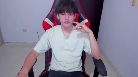 eren_tatakae online show from 03-31-26, 02:46