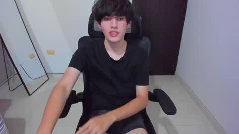 Snapshot of eren_tatakae chatting on 05-18-26, 03:02 eren_tatakae online show from 05-18-26, 03:02