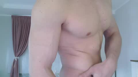 Snapshot of eric_crush chatting on 05-07-26, 04:18 Eric Crush online show from 05-07-26, 04:18